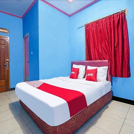 Oyo Homes 90915 Eco Tourism Desa Cihanjuang Rahayu Ciwangun Indah Camp Villas Bongkar Exteriör bild