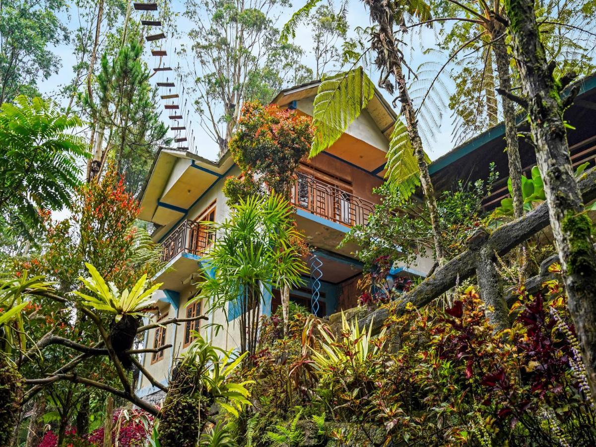 Oyo Homes 90915 Eco Tourism Desa Cihanjuang Rahayu Ciwangun Indah Camp Villas Bongkar Exteriör bild