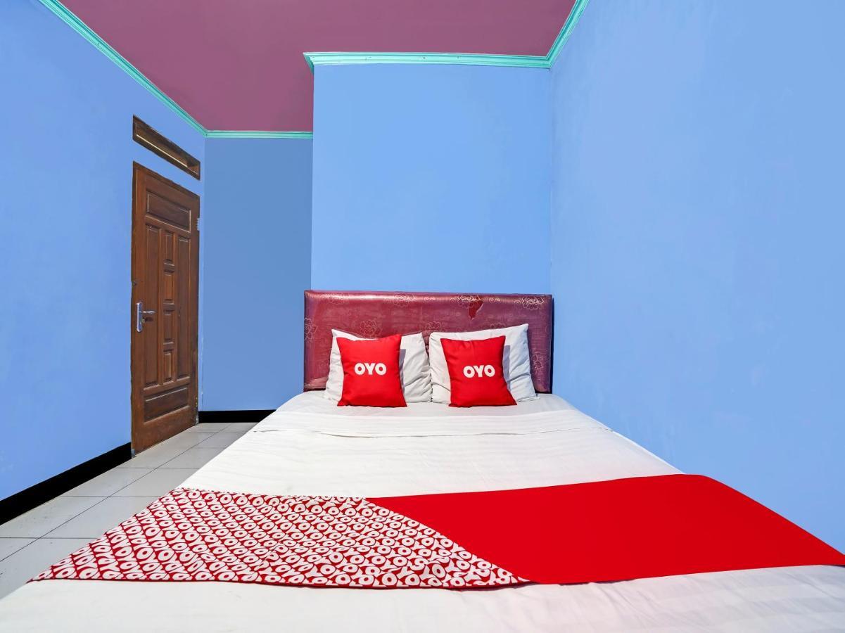 Oyo Homes 90915 Eco Tourism Desa Cihanjuang Rahayu Ciwangun Indah Camp Villas Bongkar Exteriör bild